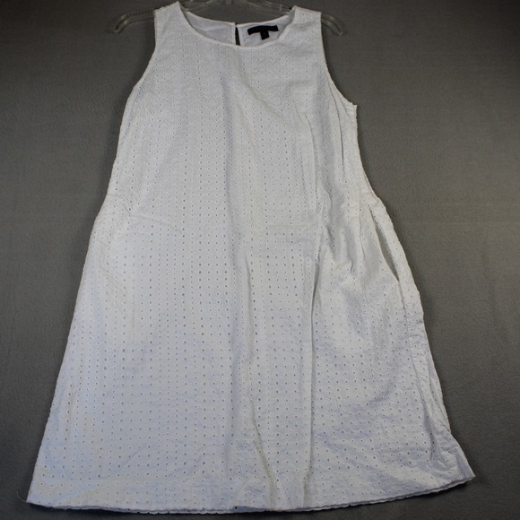 Banana Republic Dresses & Skirts - Banana Republic Eyelet Shift Dress Womens 10 White Excellent Cotton Sleeveless